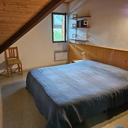 T4 Duplex Lary Village